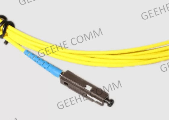 Het gele 2.0mm MU Koord van het Schakelaar Multimode Duplexflard