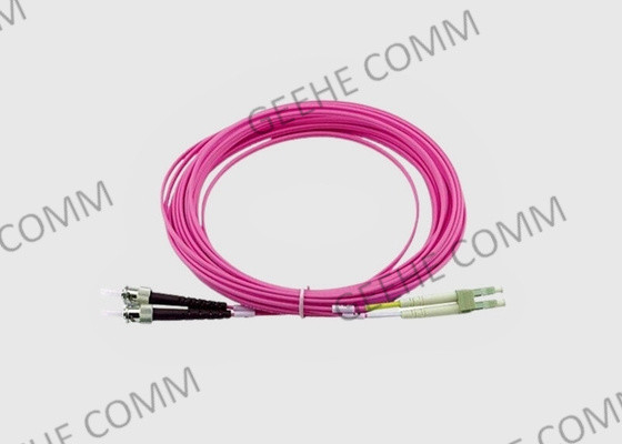 10GB LC aan ST Duplex Multiwijze OM4 Violet Fiber Optic Ftth Cable