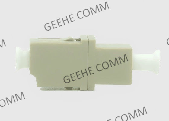 Multimode Simplex Beige Plastic LC de Vezel Optische Adapter van OM3 Geen Flenzen